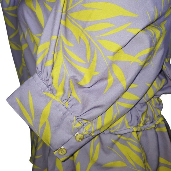 Lavender Lime Green Leaves Print V-Neck Puffed Sleeves Tropical Blouse - Picture 4 of 4